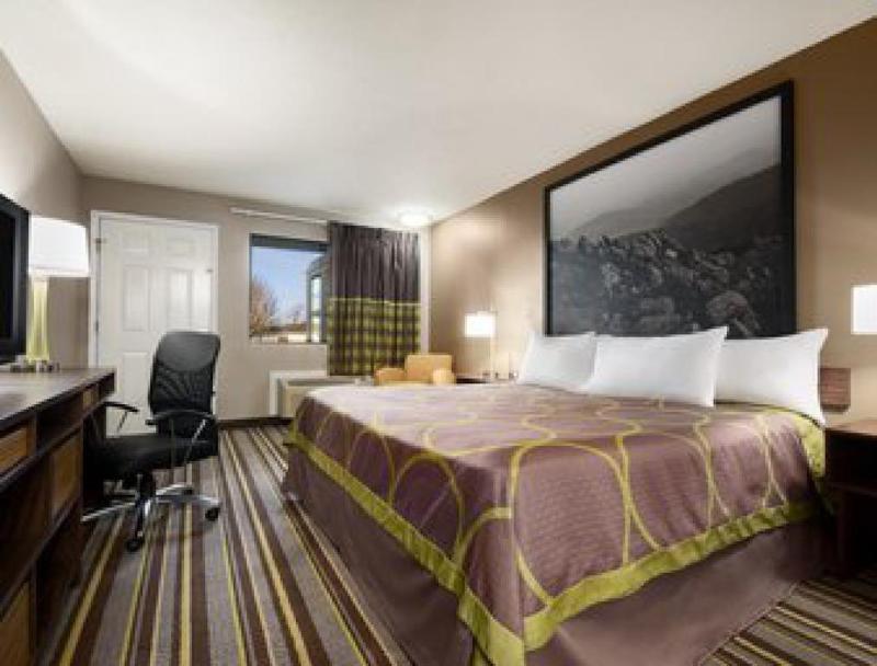 Super 8 By Wyndham Wytheville Eksteriør billede
