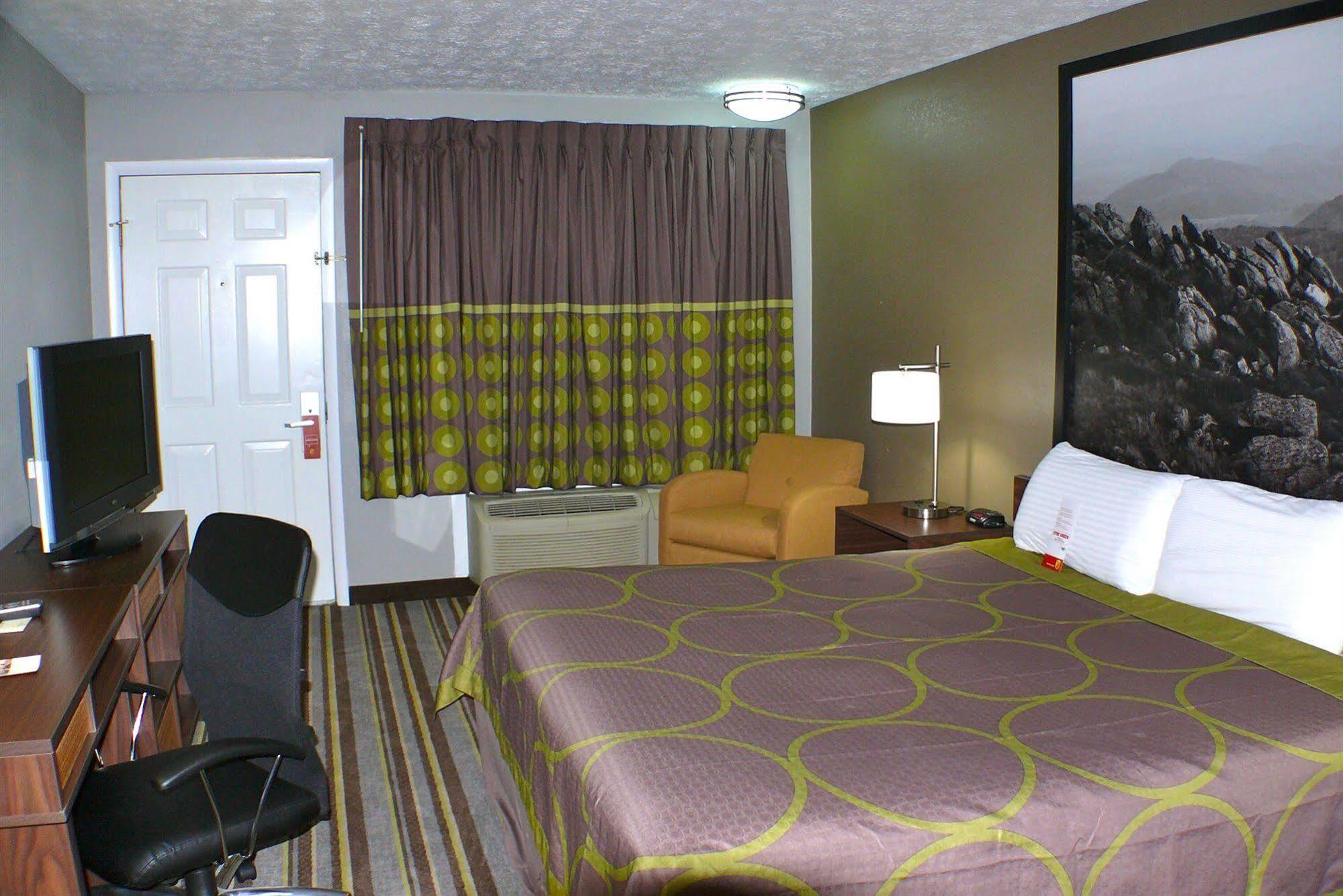 Super 8 By Wyndham Wytheville Eksteriør billede